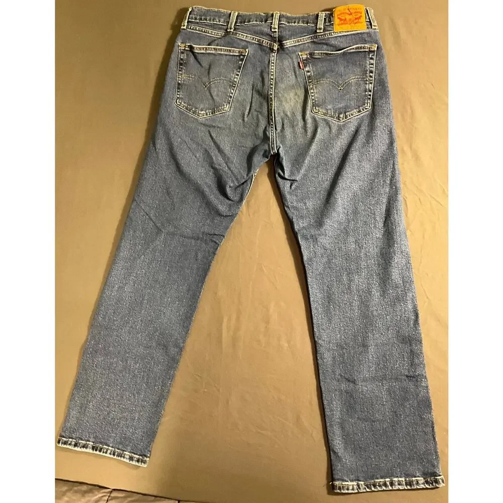 Levi Strauss Men's 505 Jeans 38 X 32 Medium Wash 5 Pocket Regular Straight Leg